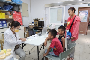 衛生局攜手中國附醫推動中醫巡迴醫療 守護離島居民健康