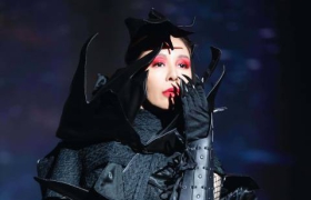 賣關子為時尚秀秘密減肥十公斤 陳星伊卻慘遭弟弟陳科維抱怨衣服要全改