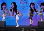 不時加碼放送可愛表情與愛心手勢 河智媛、禹洙漢、朴昭映與李珠熙被粉絲認證