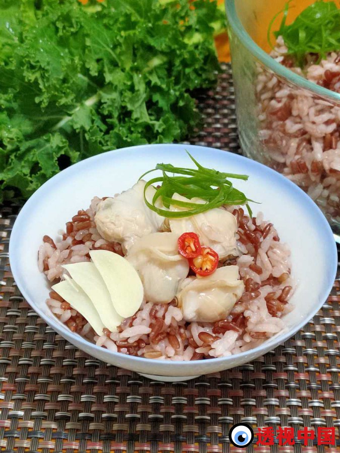 蒜香蛤蛎红米炊饭（图：南基医院 提供）-透视中国