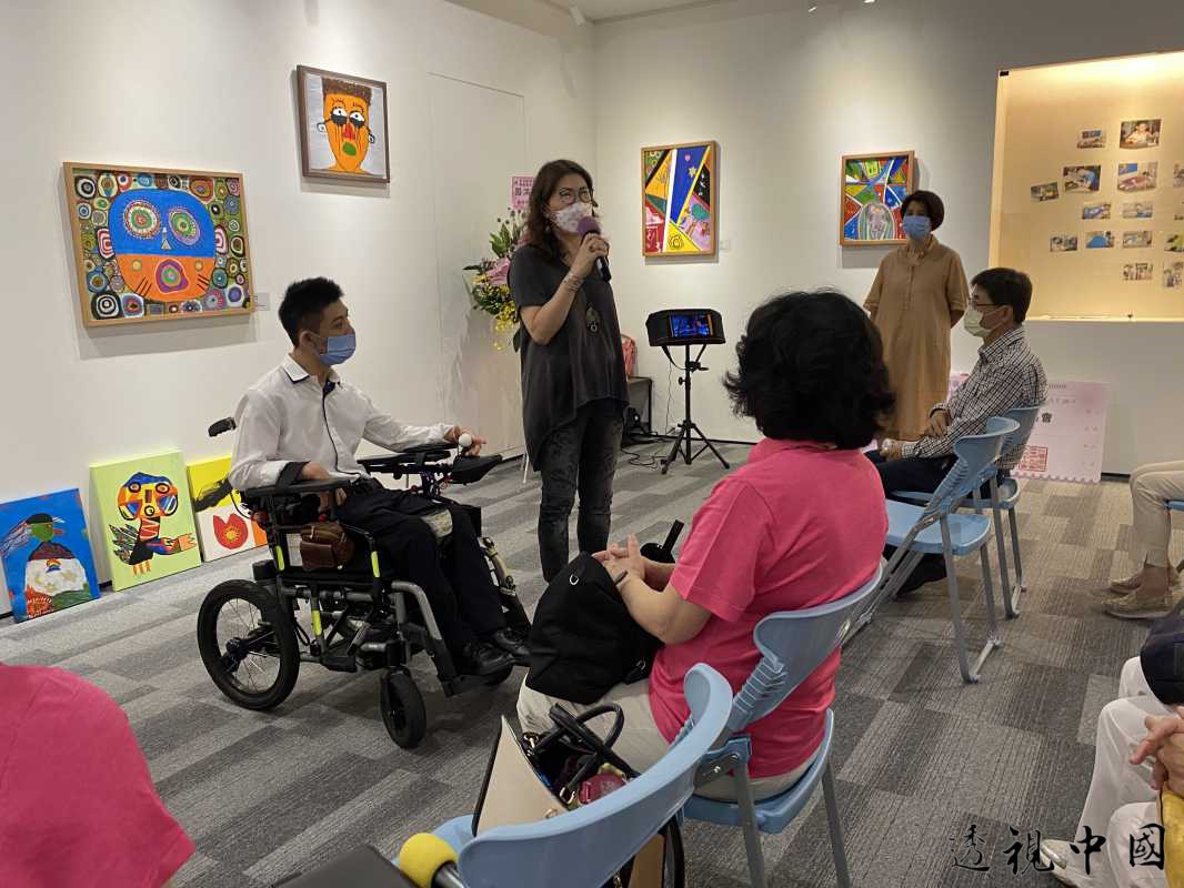 台湾国际职业妇女协会大台中分会捐赠画圈圈协会助学-透视中国